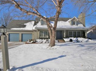 604 Firethorn Dr, Washington, IL