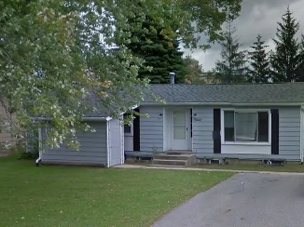 1915 Stockman Rd, Mount Pleasant, MI