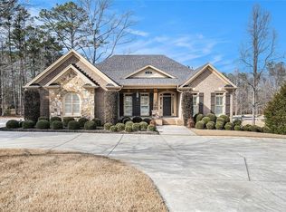 900 Canonero Dr, Milton, GA 30004