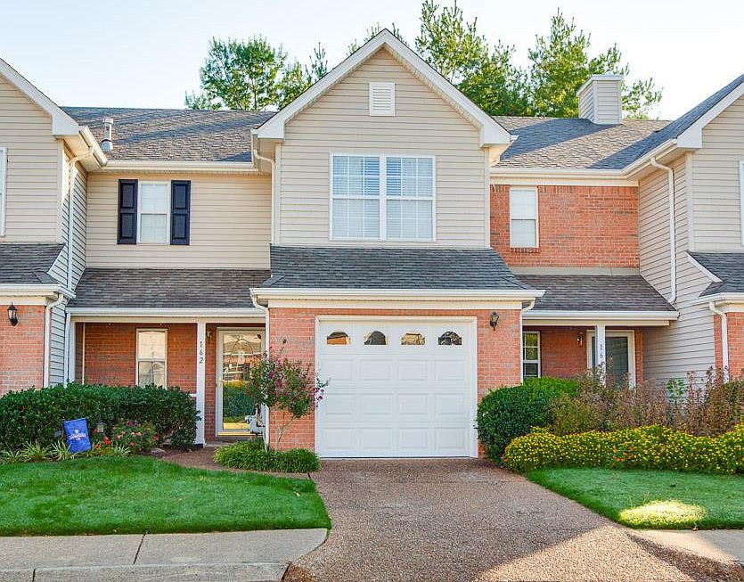 1st image of 162 Stanton Hall Ln