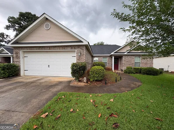322 Manchester Ln, Byron, GA 31008