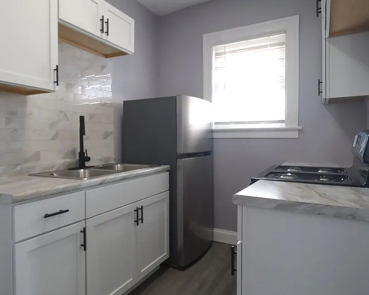 4104 Grand Blvd — Photo 2