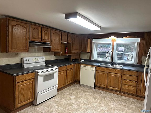 3rd image of 4015 Scenic Hwy