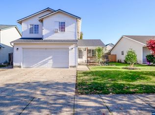 781 Hyacinth St, Independence, OR 97351