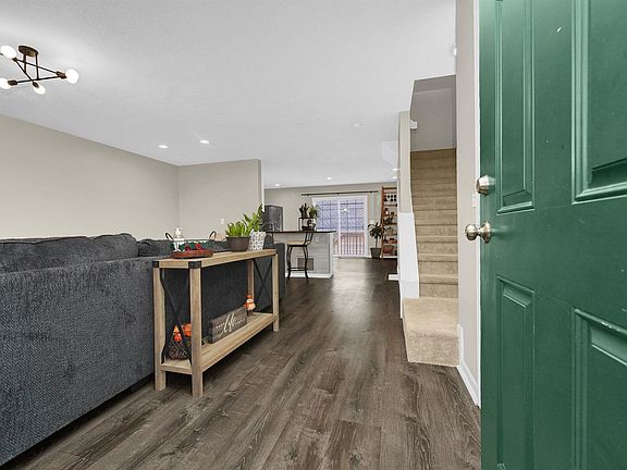 3rd image of 7223 Colonial Affair Dr #12-12-12