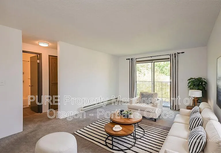 Parkway Garden — Photo 115