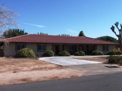 20238 Osseo Rd, Apple Valley, CA, 92308