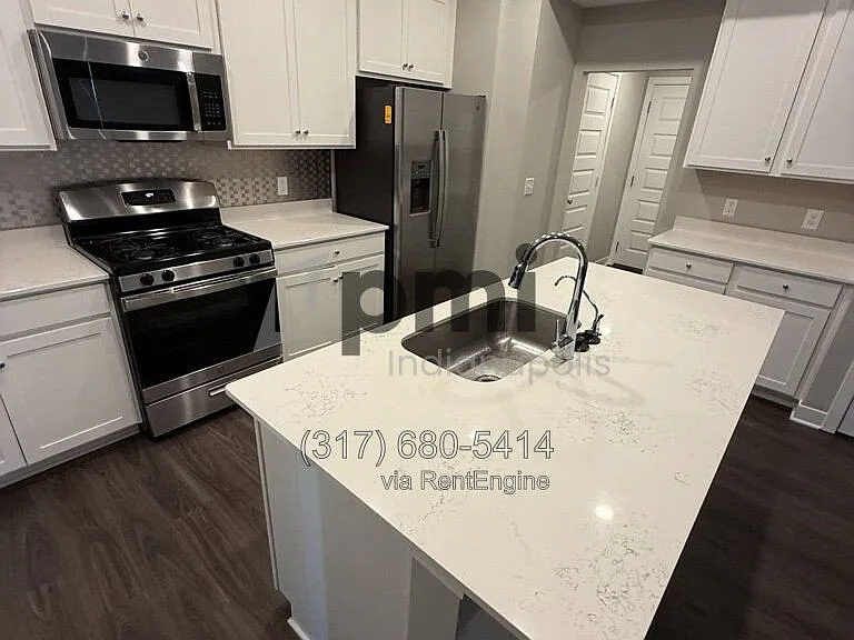 1225 Langham St — Photo 5