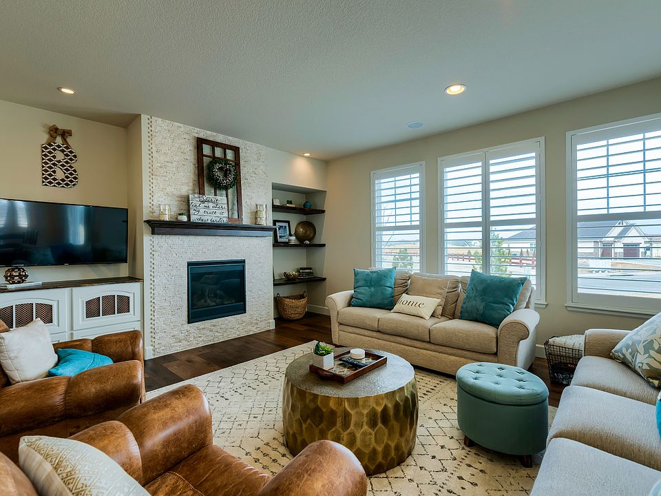 A1 - Living Room 4.jpg