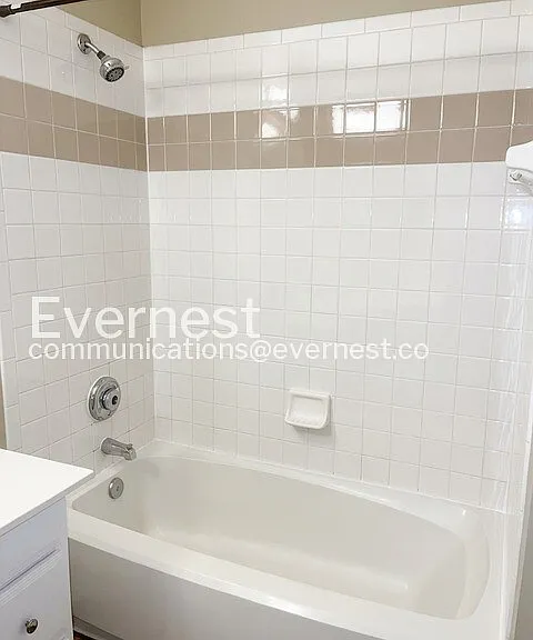 20283 Beechwood Ter #201 — Photo 8