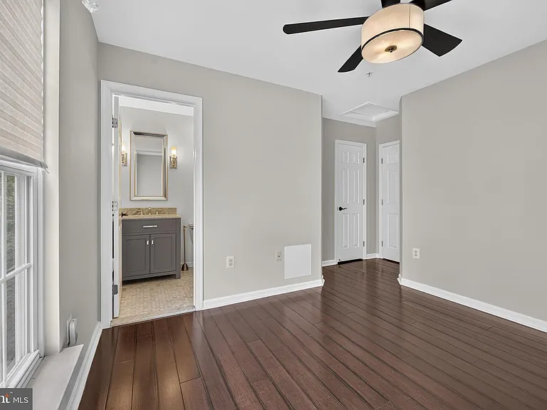 932 Harrison Cir — Photo 17