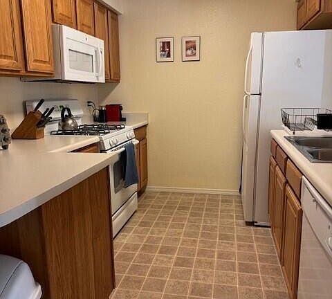 5th image of 1000 Mineral Way Unit 2