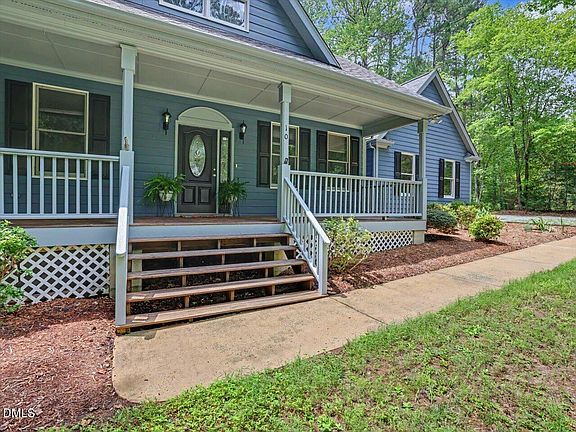 3rd image of 10 Sourwood Ln