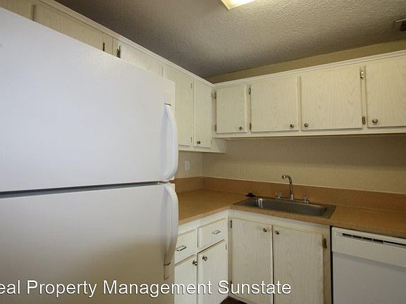 4th image of 415 Executive Center Dr APT 110
