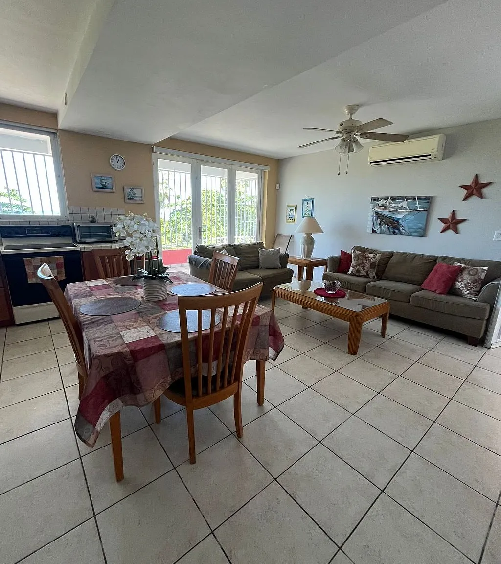 2 bed, 1.0 bath, 1300 sqft, $2,500 — Photo 4