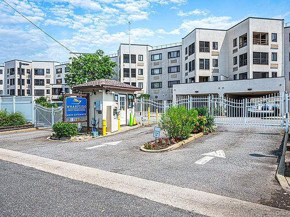 2nd image of 725 Miller #130