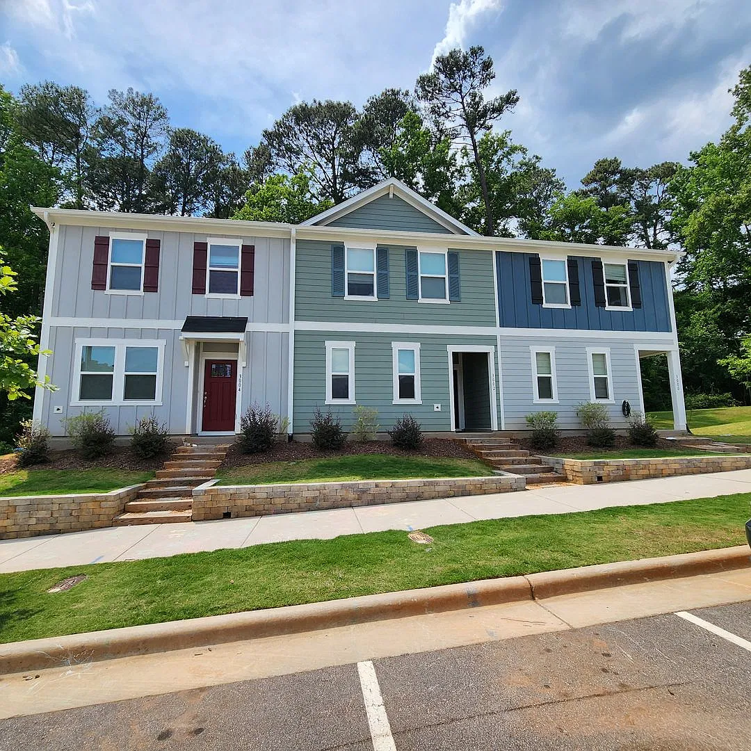 3002 Spline Lane — Photo 1