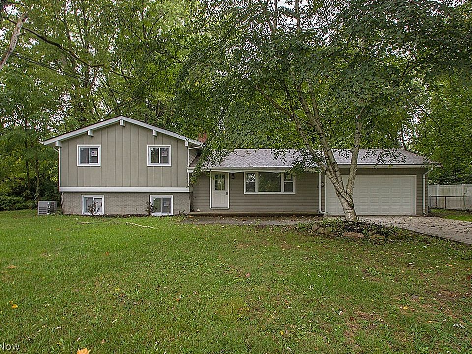 1st image of 16004 Briarwood Dr