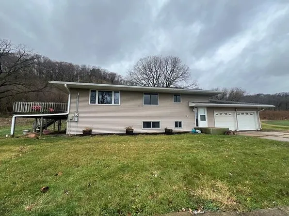 28298 Highway 130 Road, Lone Rock, WI 53556