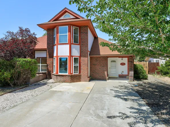 5417 Gold Rush Dr NW, Albuquerque, NM 87120