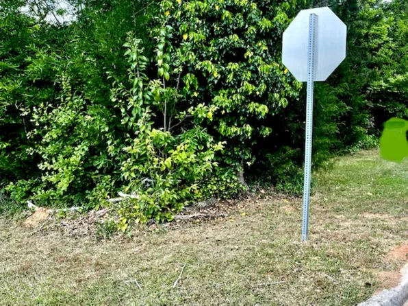 400/410 N Pickens St, Milledgeville, GA 31061