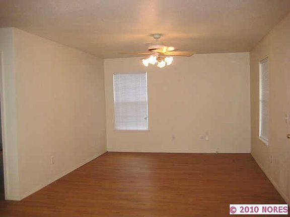4th image of 1643 N Xanthus Ave