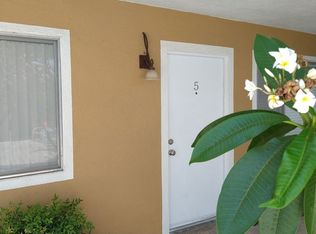 655 S Thornhill Rd APT 5, Palm Springs, CA 92264