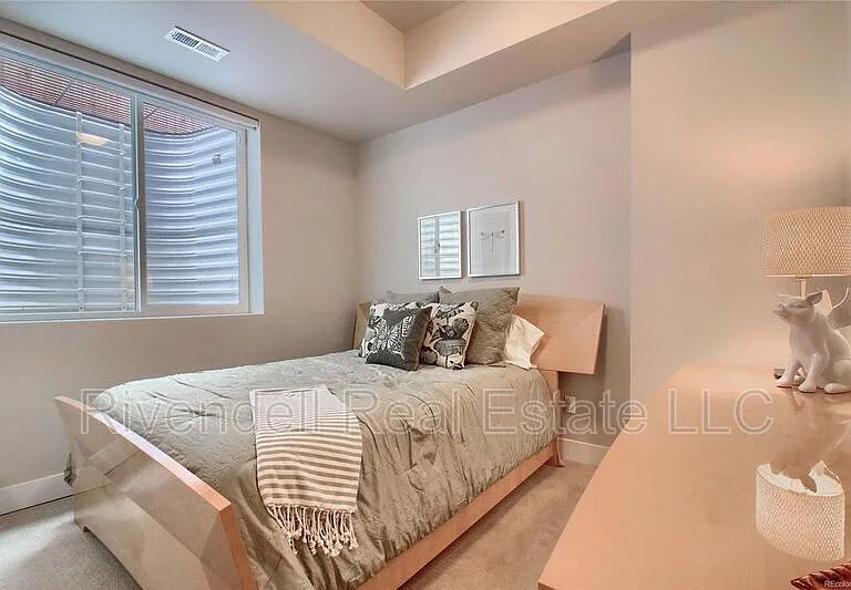 1835 E Jewell Ave — Photo 11