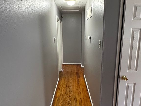 5th image of 10120 Cavalier Ct