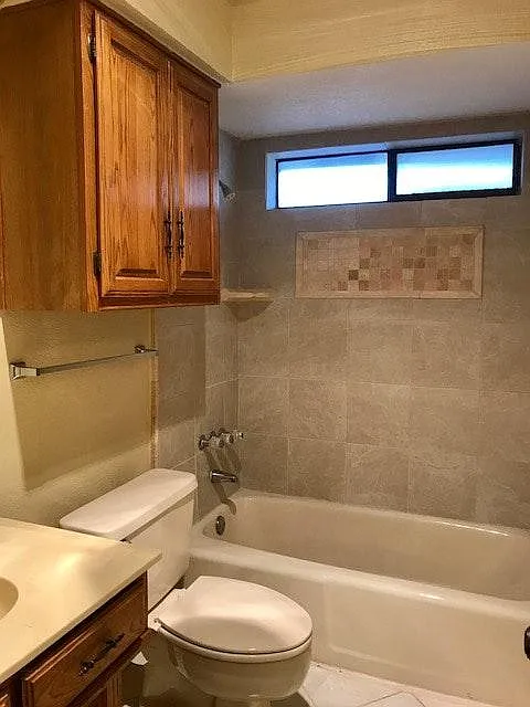2 bed, 1650 sqft, $2,025 — Photo 2
