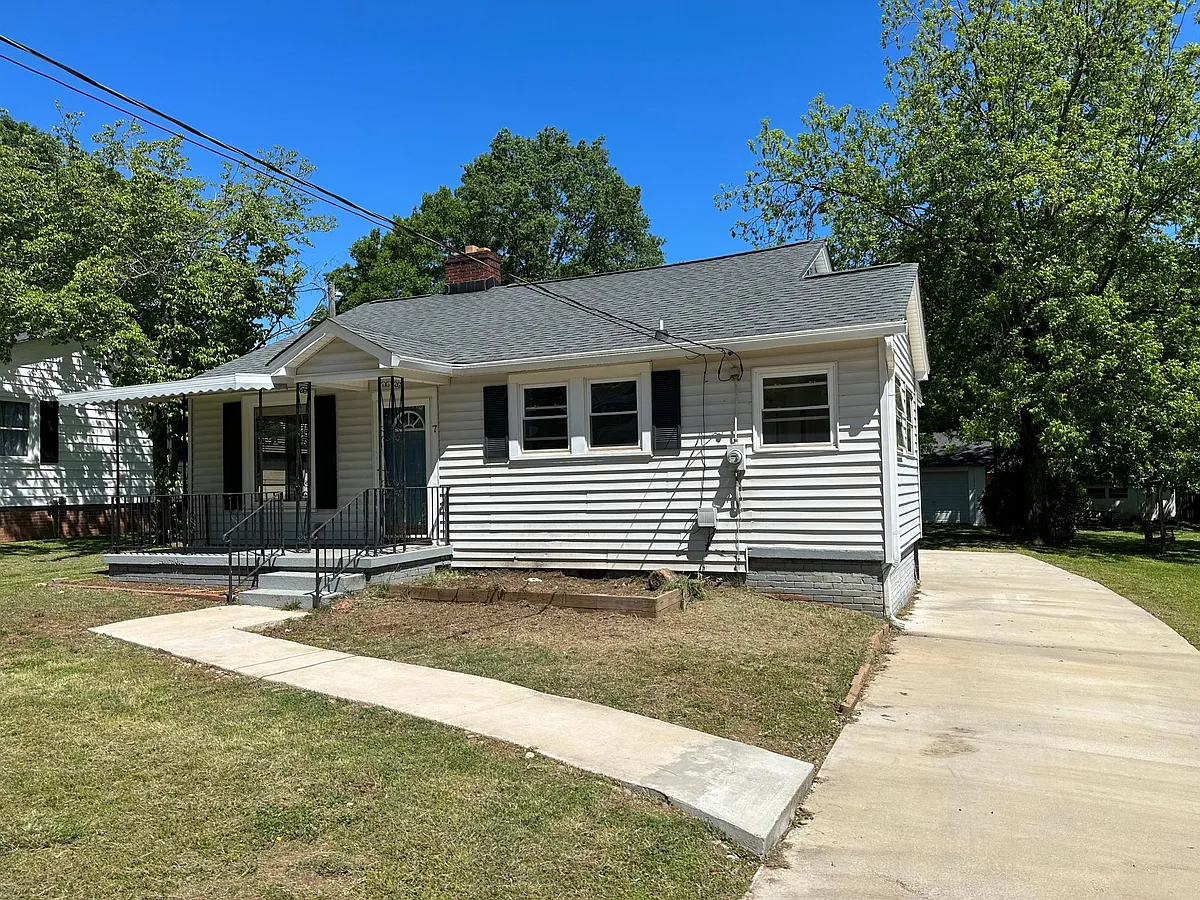 Building Photo - 7 N Haven Dr