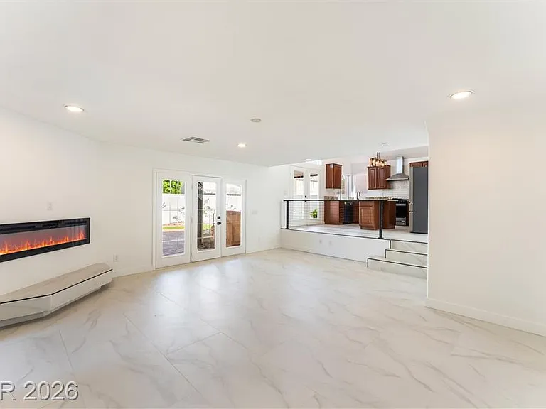 8640 Copper Ridge Ave — Photo 5