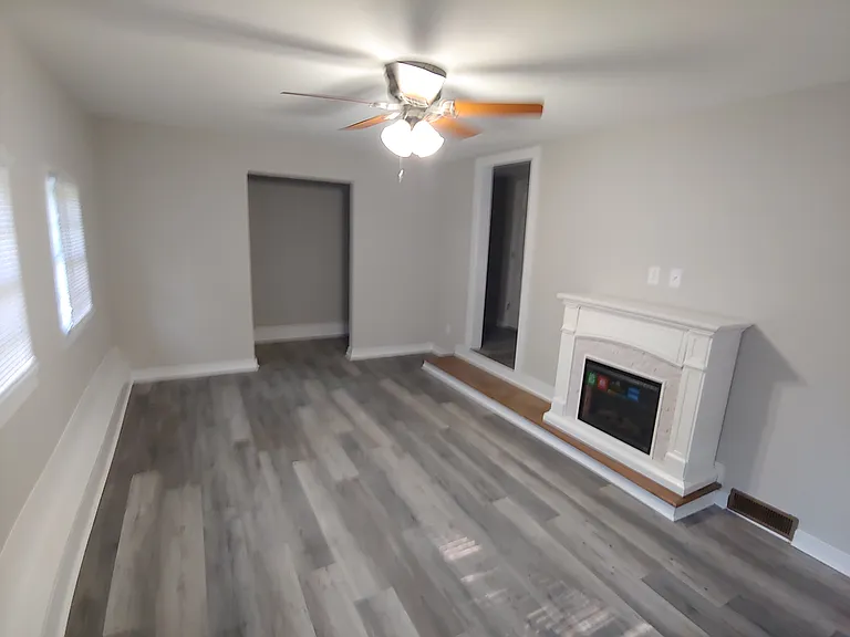 511 Adams Dr — Photo 11