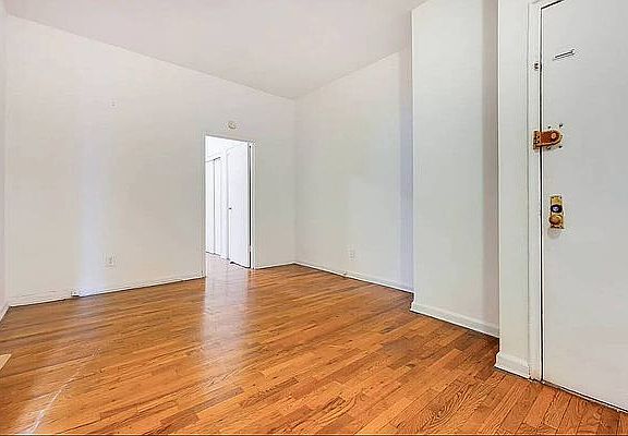 3rd image of 336 E 90th St APT 5a