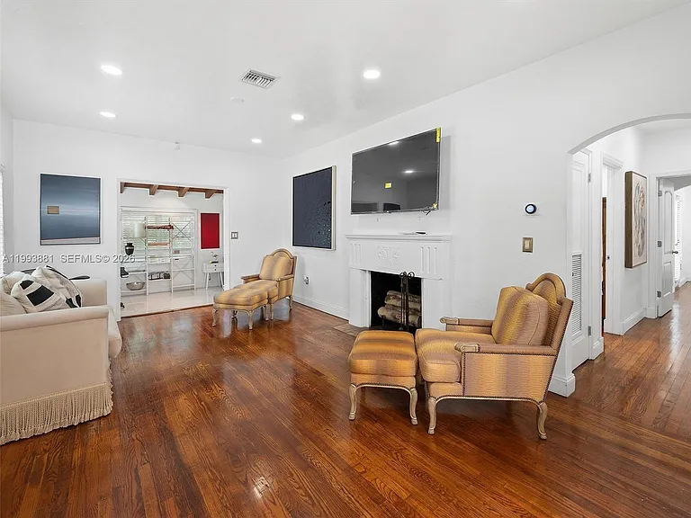 314 Romano Ave — Photo 8
