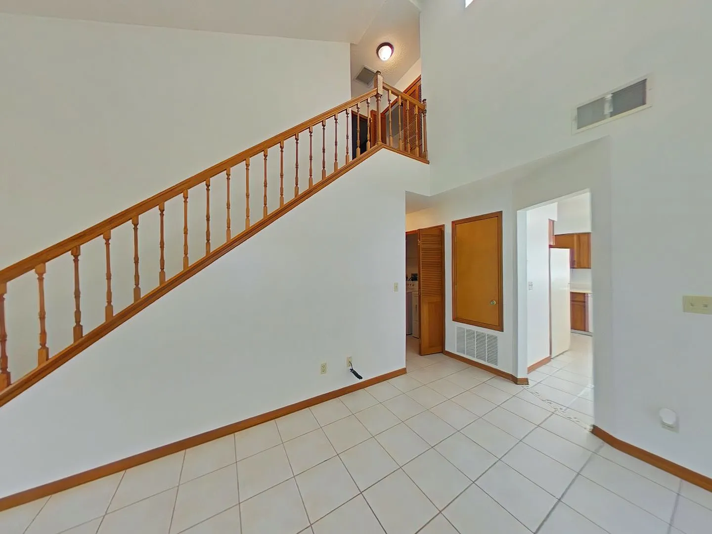 Corner Lot Townhome For Rent in The Willows, a peaceful 55+ community in the heart of Clermont! — Photo 4
