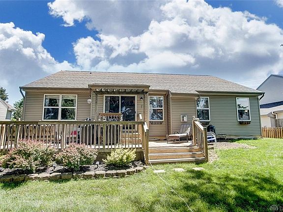 4th image of 2460 Harmony Dr