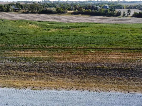 2 N 35th St, Davey, NE 68336