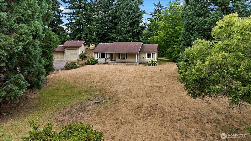 5th image of 16033 Agate Street SE