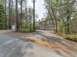 21704 Rambling Rd, Grass Valley, CA 95945