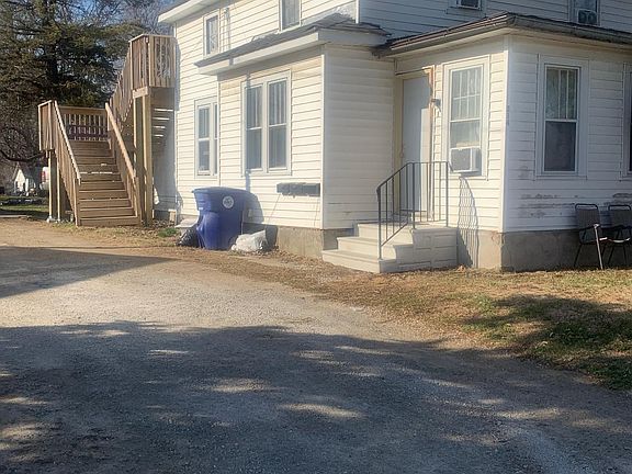 2nd image of 314 Lester St
