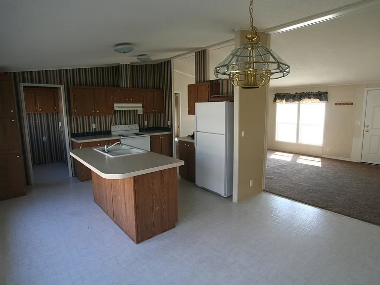 2747 Olivine St — Photo 7