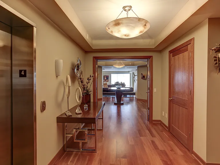 1070 Grandview Ct NE — Photo 18