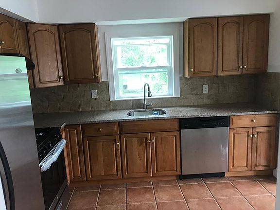3rd image of 55 Saint Johns Ave #2