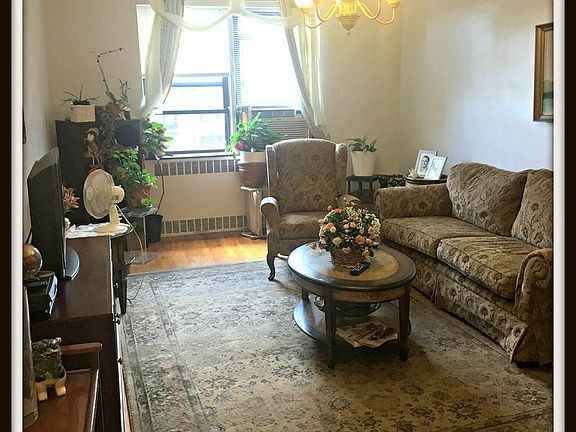 2nd image of 67-87 Booth St APT 6B