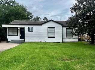 306 Rustic Dr, Pasadena, TX 77502