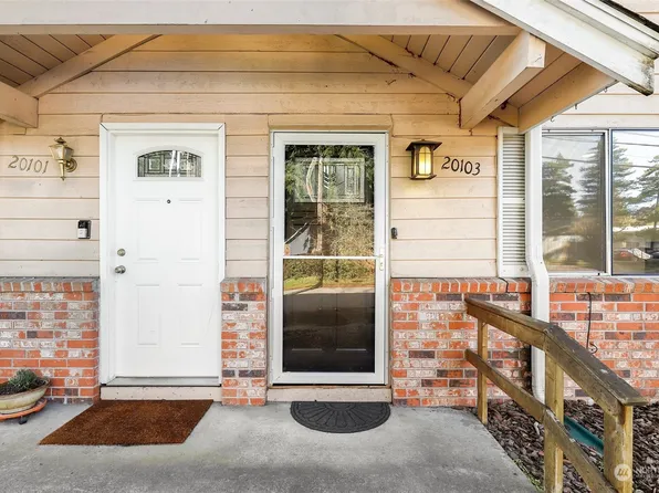 20103 14th Avenue NE #102, Shoreline, WA 98155