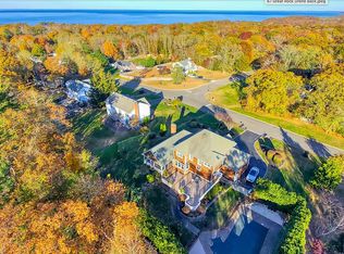67 Great Rock Dr, Wading River, NY 11792