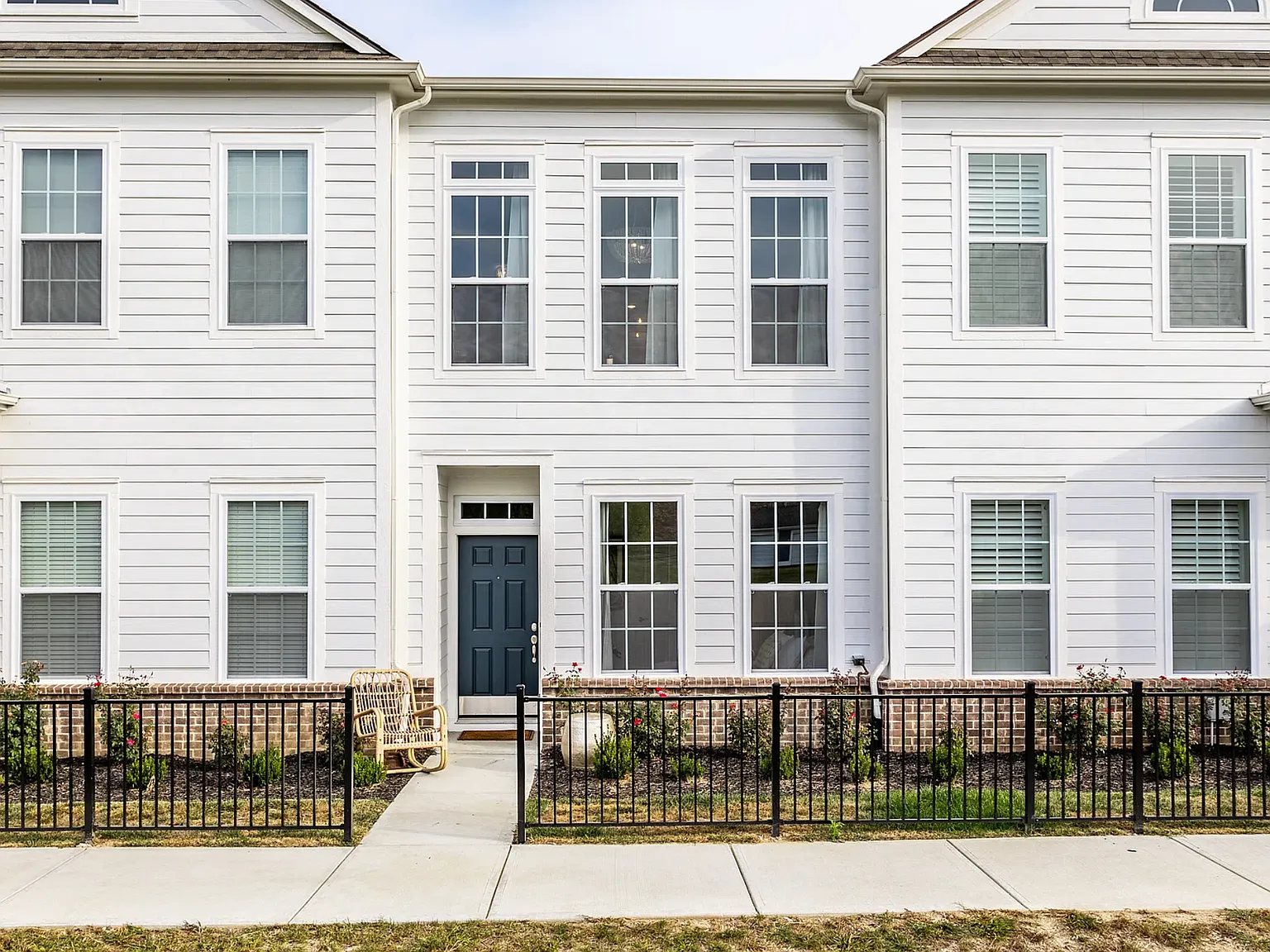 2 bed, 1178 sqft, $2,500 — Photo 2