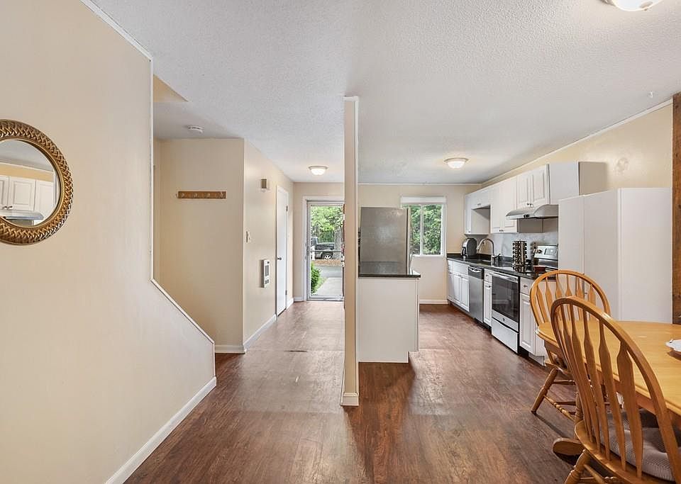 Barnside Condominiums 168 Hart St Taunton MA Zillow